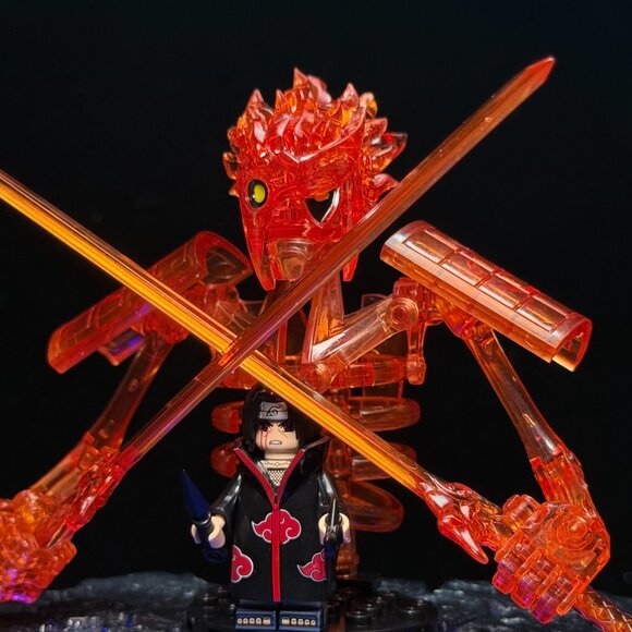 Naruto Itachi Uchiha Minifigure with Red Susanoo Armor Form Display Set - Picture 2 of 4